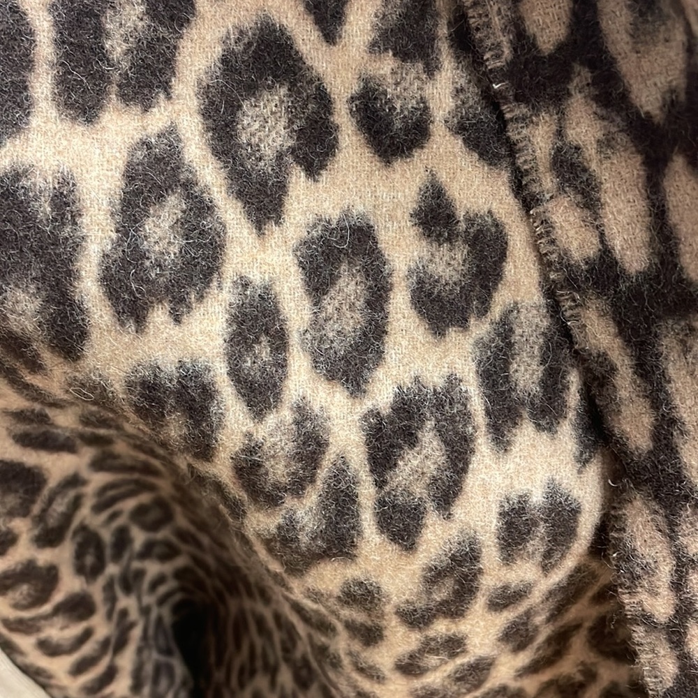 Talbots Wool Leopard Wrap - Picture 2 of 10